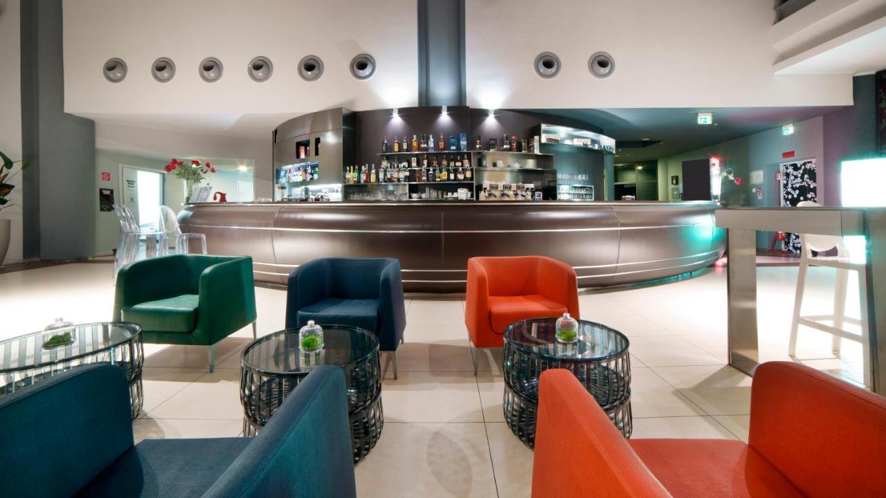 Holiday Inn Nola - Naples Vulcano Buono By Ihg Esterno foto