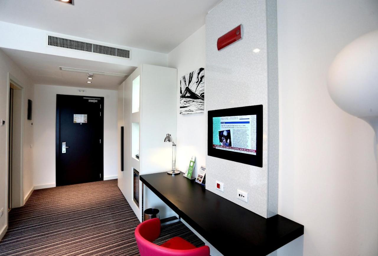 Holiday Inn Nola - Naples Vulcano Buono By Ihg Esterno foto